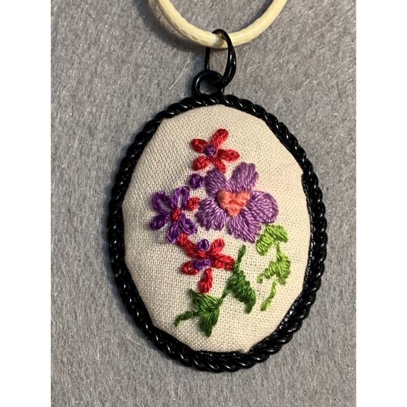 Handmade Embroidered Necklace Pendant with Purple Floral Bouquet - Picture 3 of 5